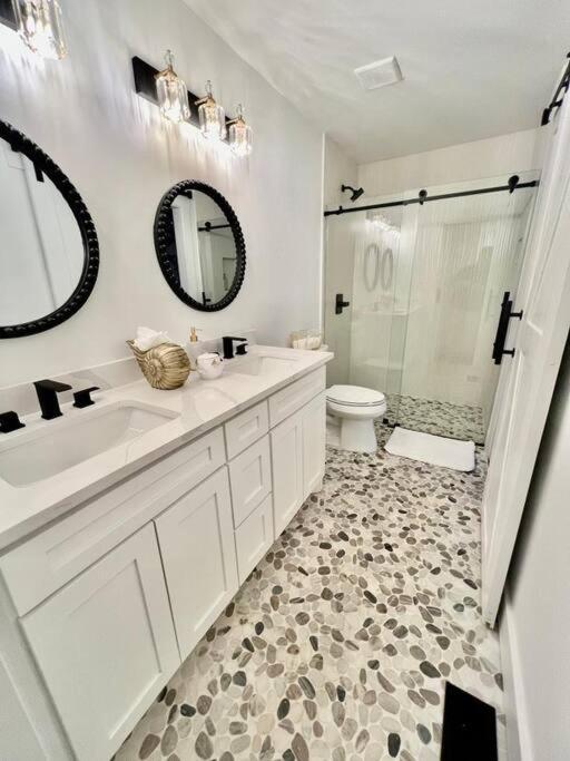 Luxury City Loft In Gainesville B Bagian luar foto