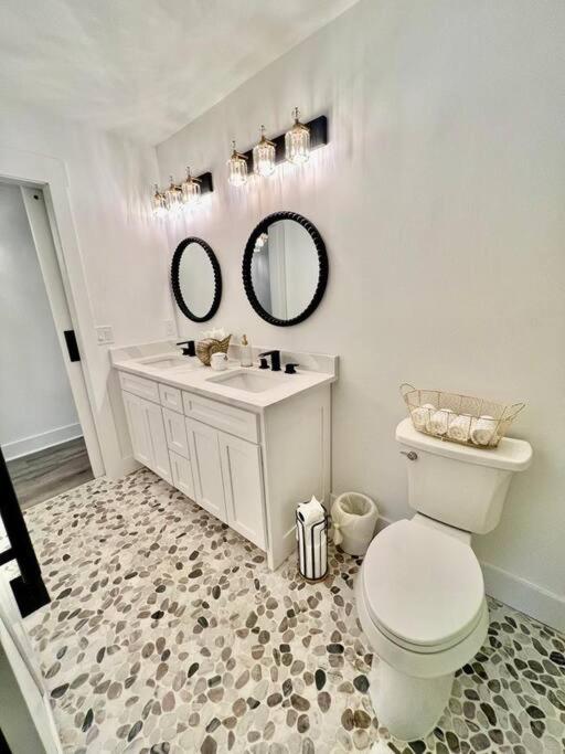 Luxury City Loft In Gainesville B Bagian luar foto